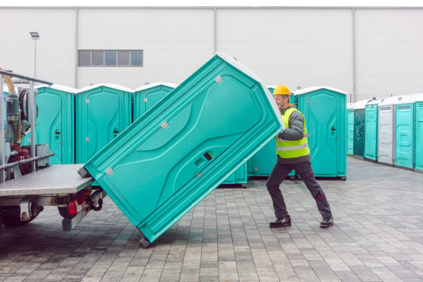 Portable restroom solutions in Lily Lake, IL